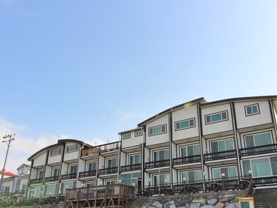 신두리 마로니에펜션